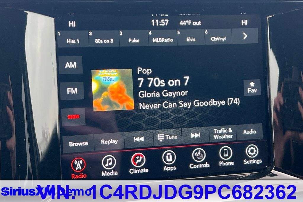 Used 2023 Dodge Durango GT image 25