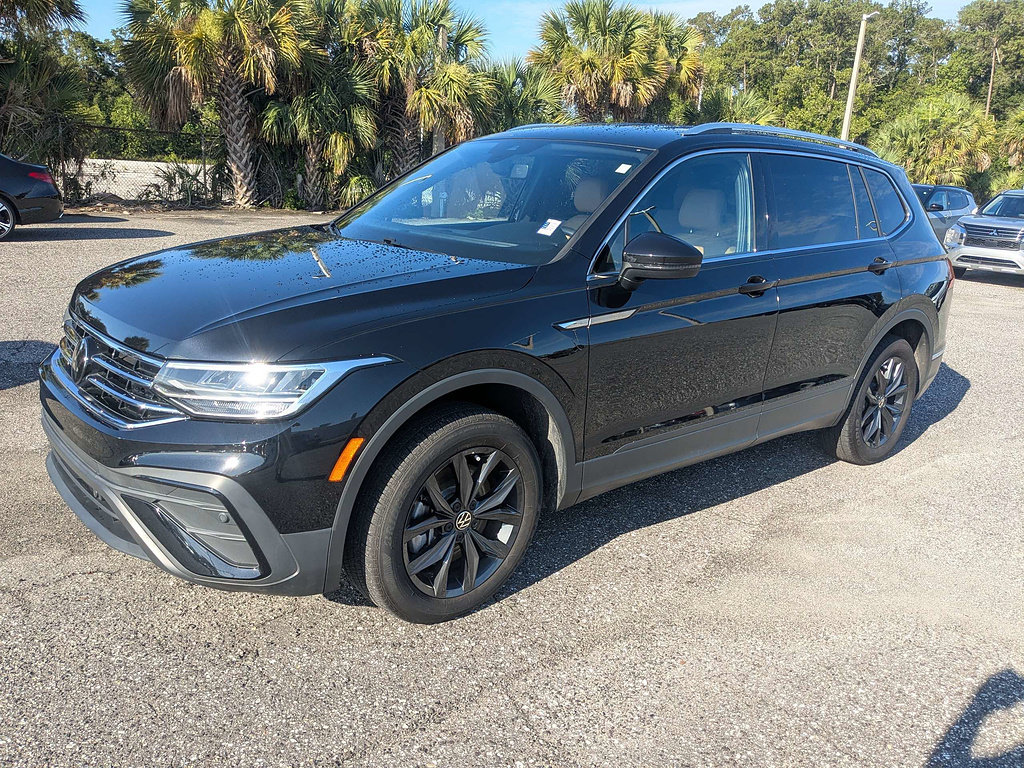 Used 2024 Volkswagen Tiguan SE FWD image 7