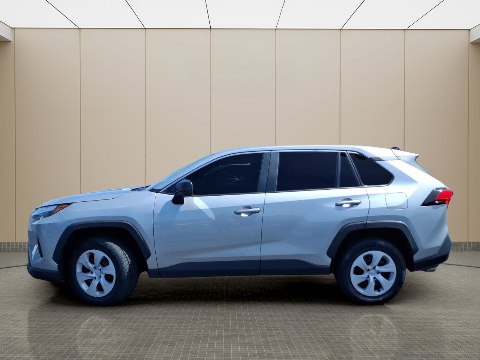 Used 2024 Toyota RAV4 LE image 11