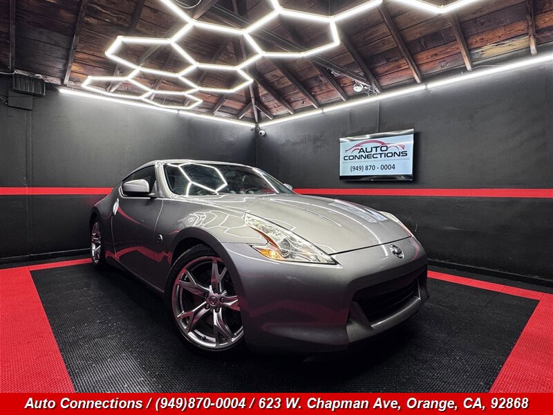 Used 2009 Nissan 370Z Touring w/ Sport Pkg RWD image 1
