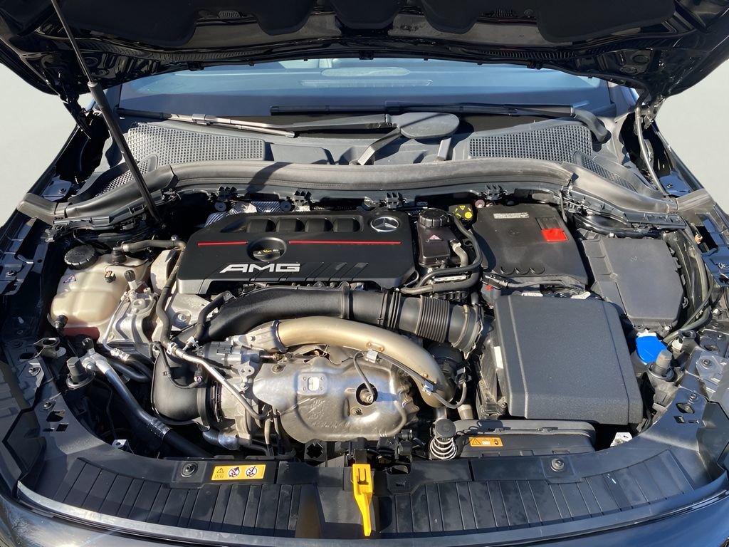 Used 2022 Mercedes-Benz GLA 35 AMG 4MATIC image 10