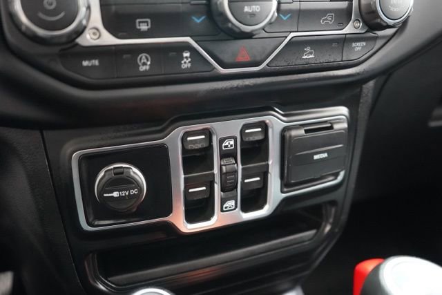 Used 2023 Jeep Wrangler Willys image 29