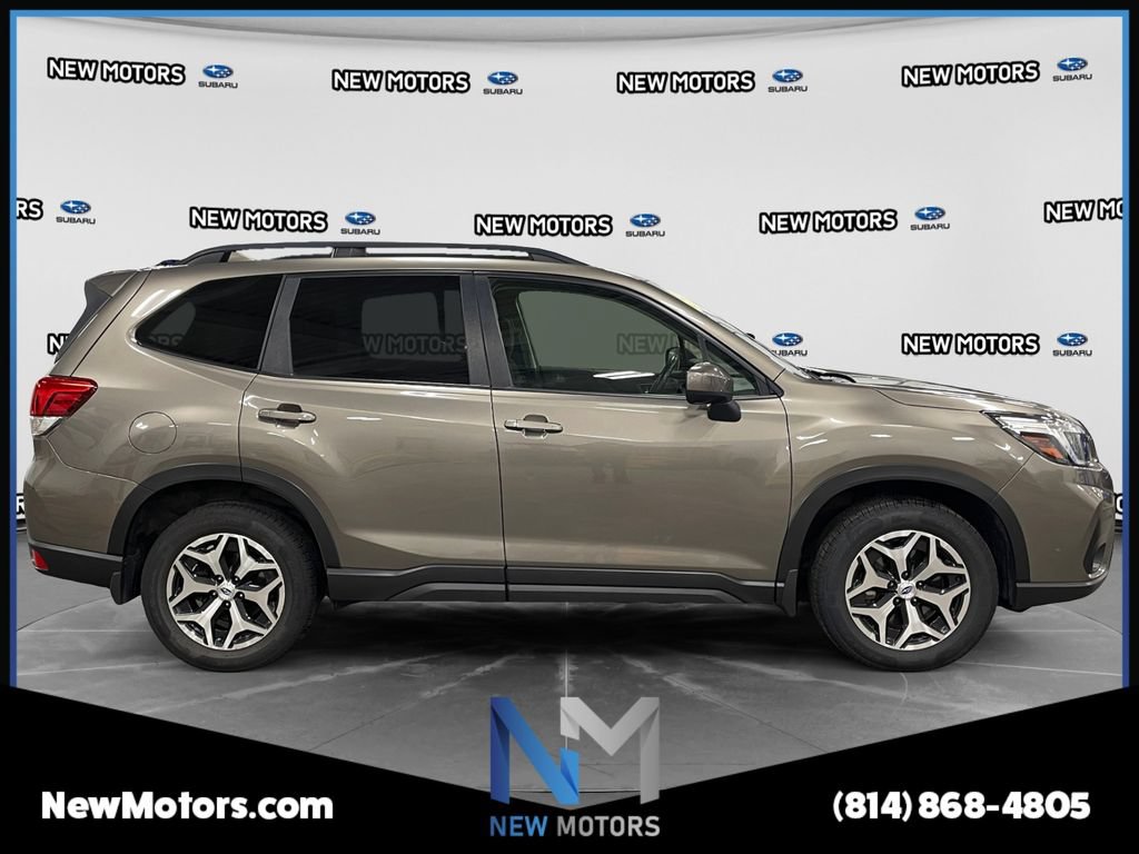 Used 2020 Subaru Forester Premium AWD/4WD image 6