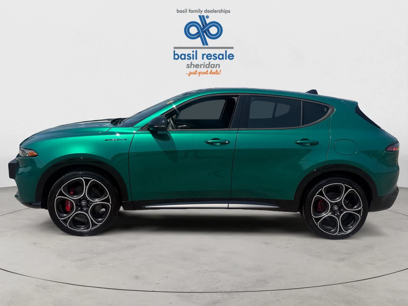 Used 2024 Alfa Romeo Tonale Speciale AWD/4WD image 3