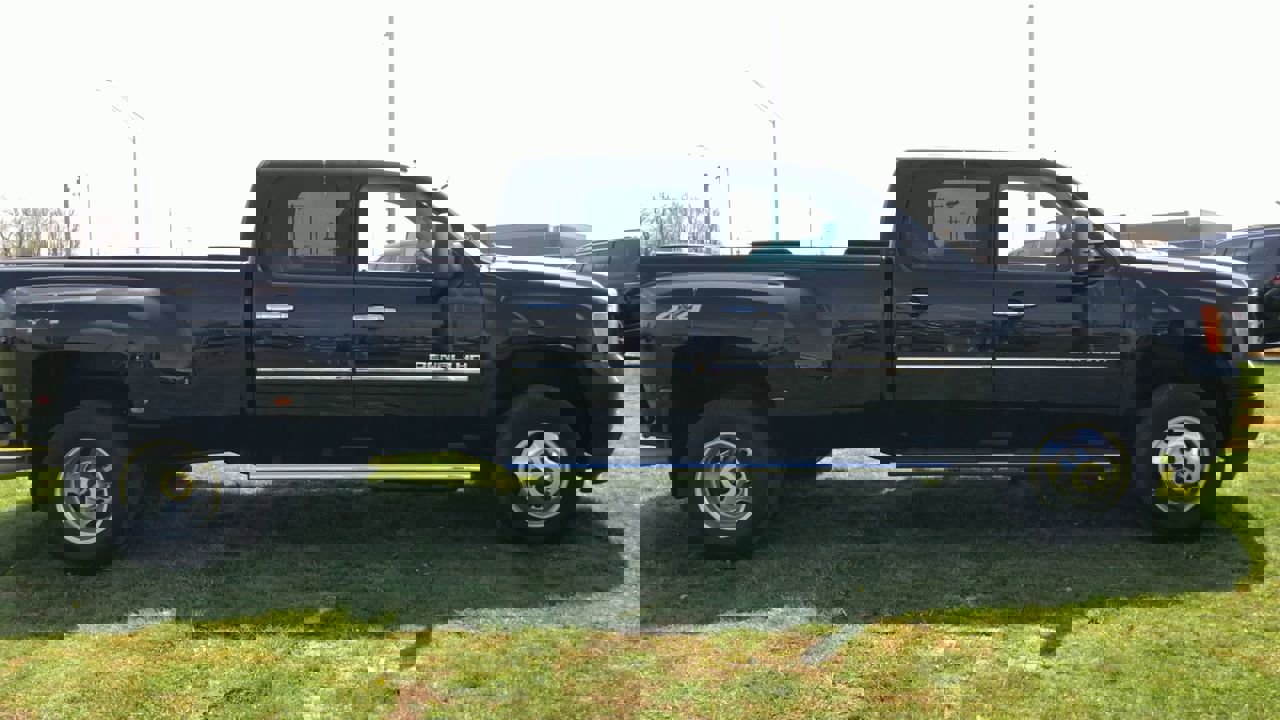 Used 2013 GMC Sierra 3500 Denali image 8