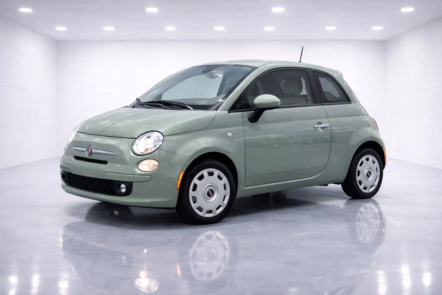 Used 2015 FIAT 500 Pop image 1