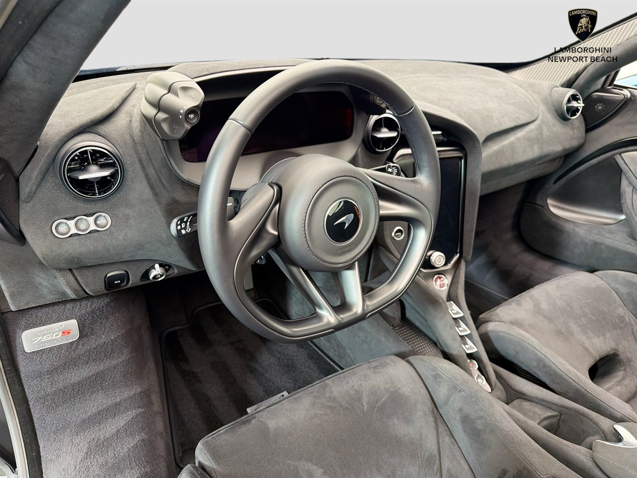 Used 2024 McLaren 750S RWD image 26
