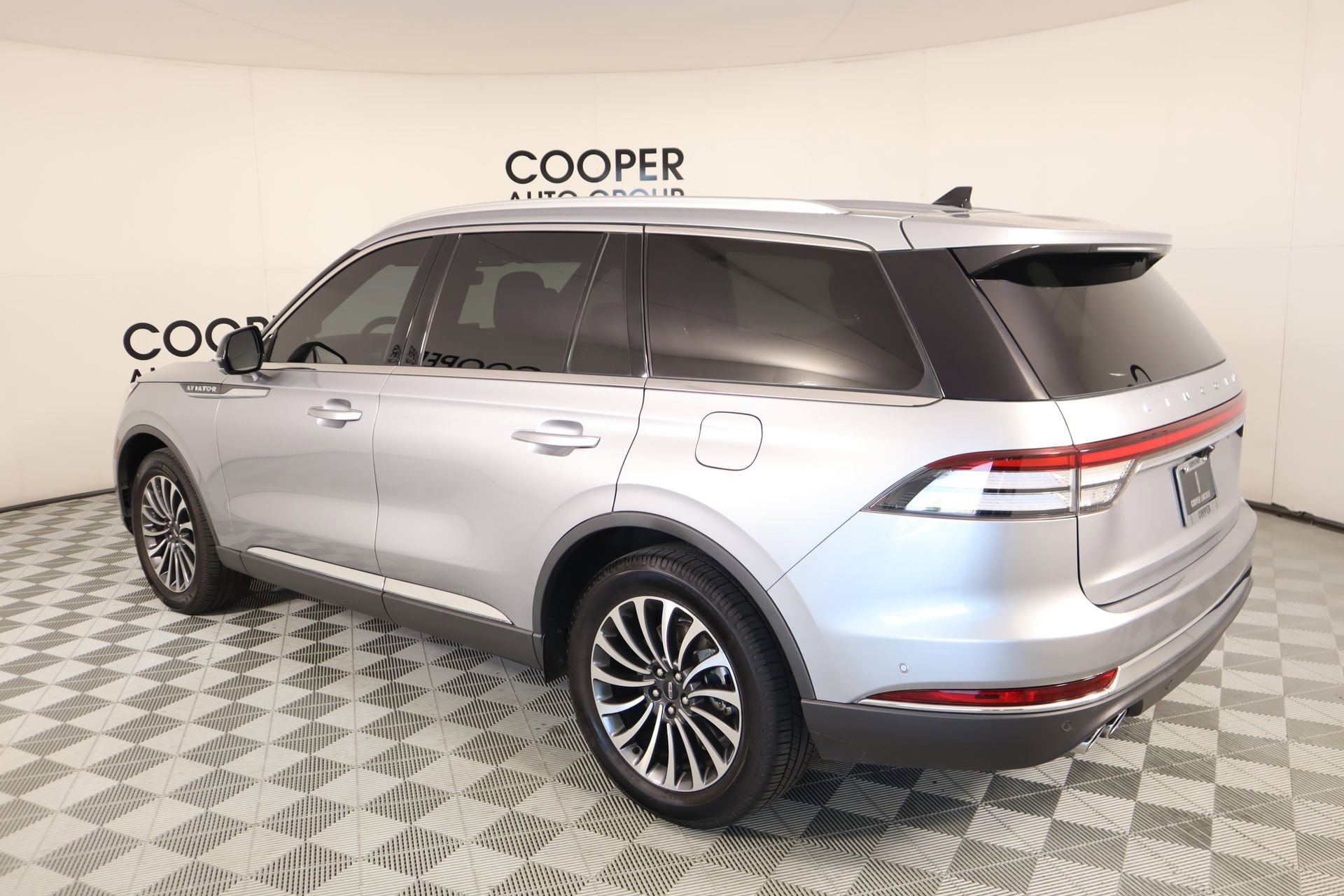 Used 2021 Lincoln Aviator Reserve w/ Equipment Group 201A AWD/4WD image 25