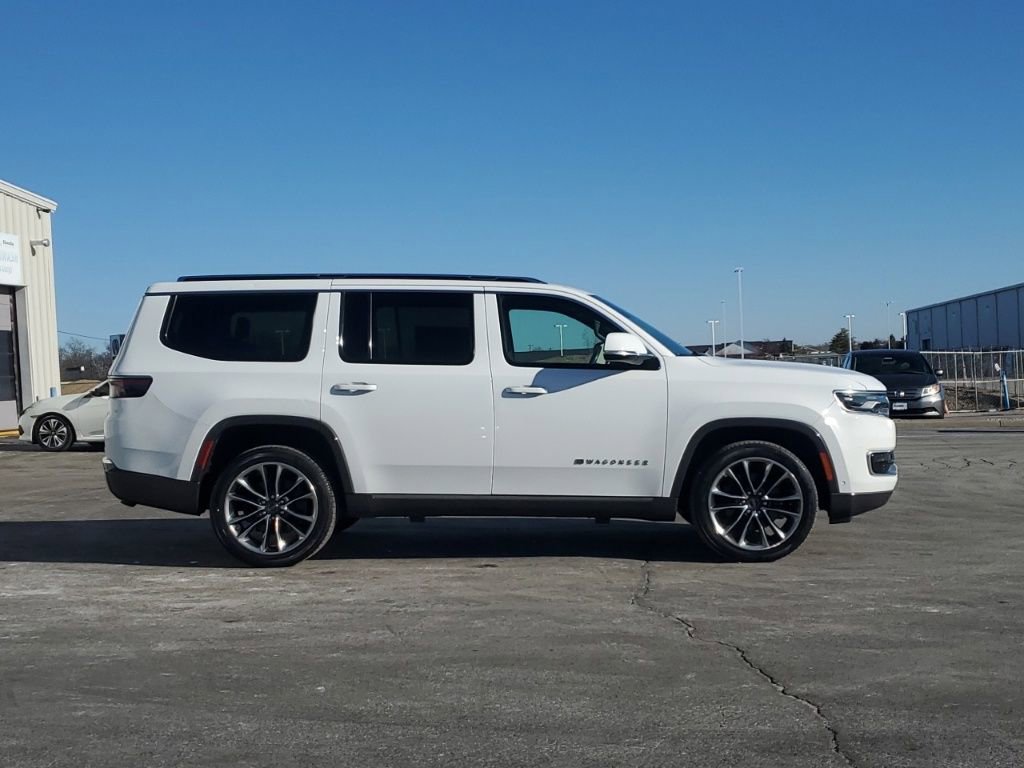 Used 2022 Jeep Wagoneer Series III w/ Premium Group I image 8