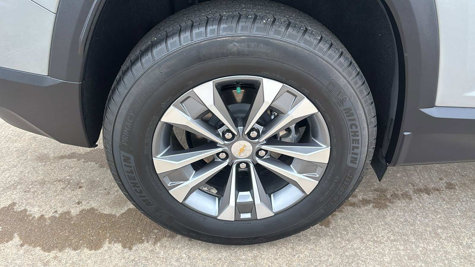 Used 2025 Chevrolet Equinox LT image 11