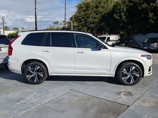 Used 2022 Volvo XC90 T8 R-Design w/ Advanced Package image 2
