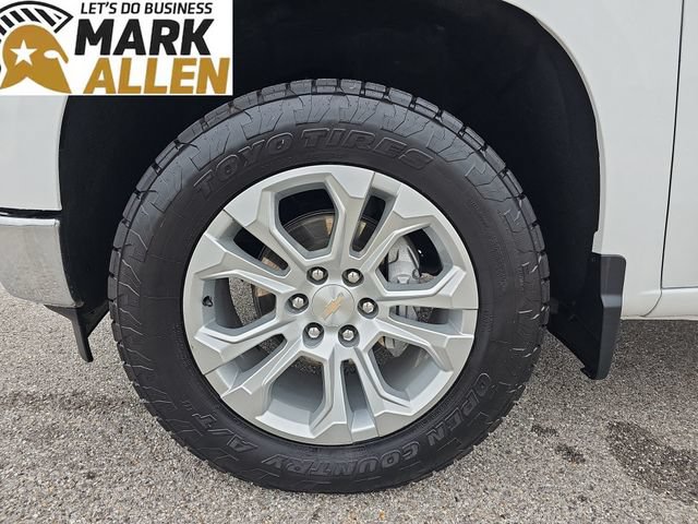Used 2025 Chevrolet Silverado 1500 LTZ AWD/4WD image 32