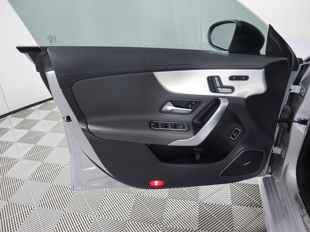 Certified 2023 Mercedes-Benz CLA 250 image 24