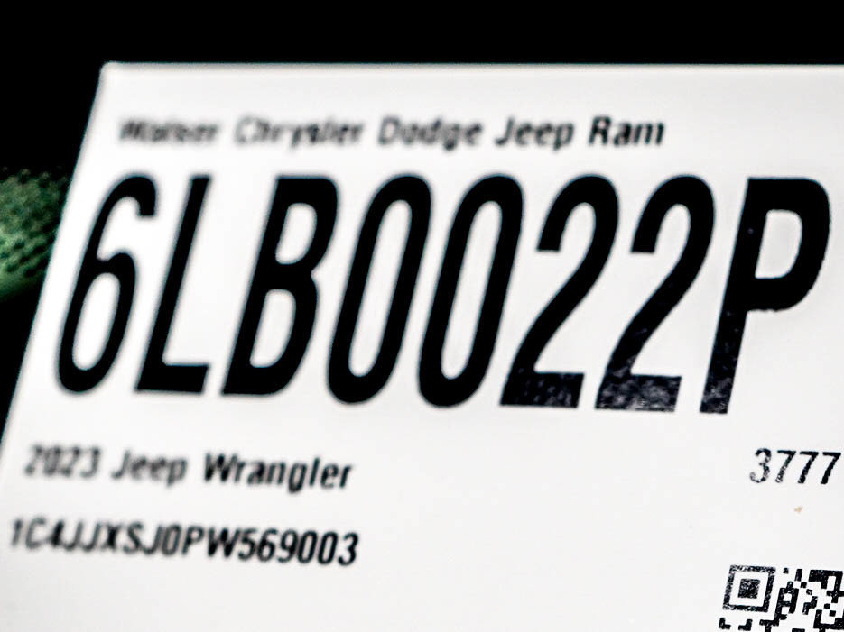 Used 2023 Jeep Wrangler Unlimited Rubicon 392 w/ Xtreme Recon 35" Tire Package AWD/4WD image 29
