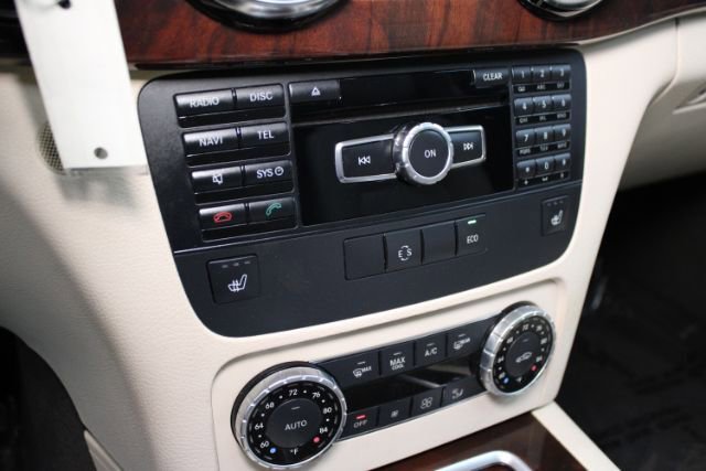 Used 2014 Mercedes-Benz GLK 350 4MATIC image 17