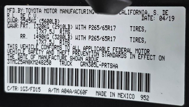 Used 2019 Toyota Tacoma TRD Sport w/ Technology Package AWD/4WD image 43