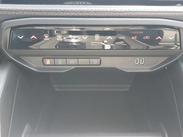 New 2026 Jeep Cherokee Limited AWD/4WD image 23