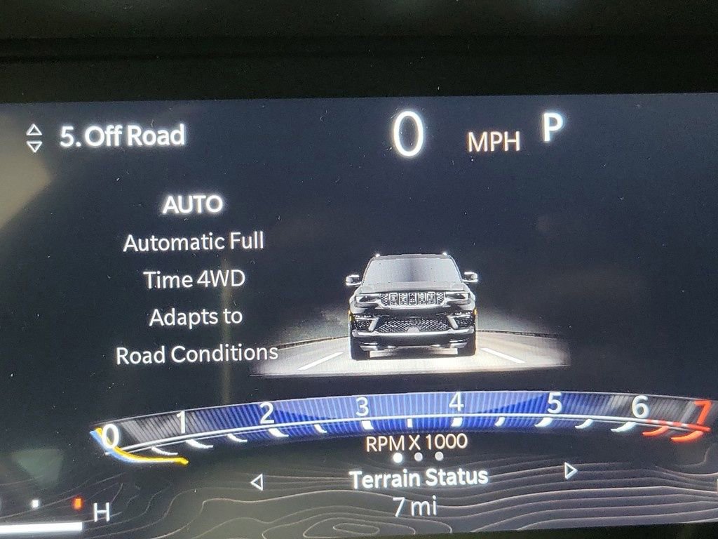 New 2025 Jeep Grand Cherokee Limited image 18