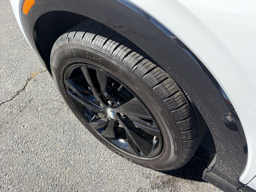 Used 2024 Buick Encore GX Sport Touring w/ Comfort Package image 8