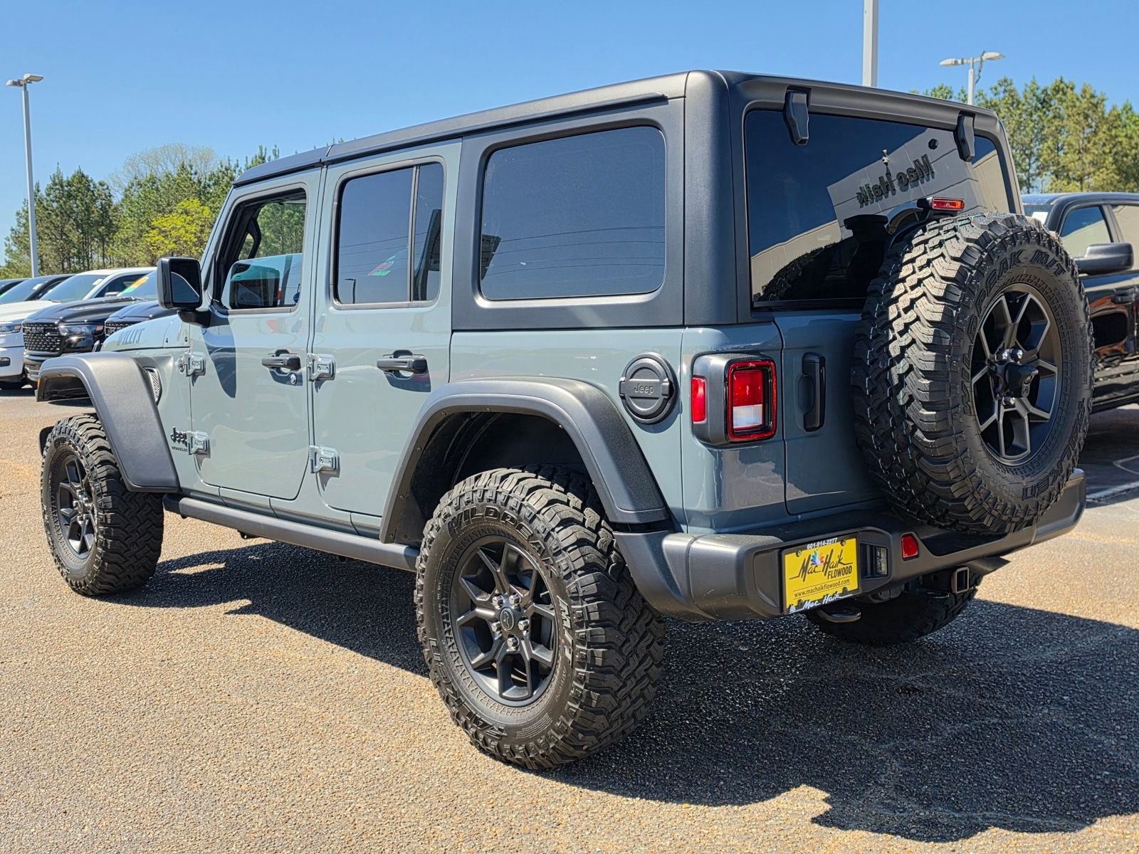 Used 2024 Jeep Wrangler Willys image 3