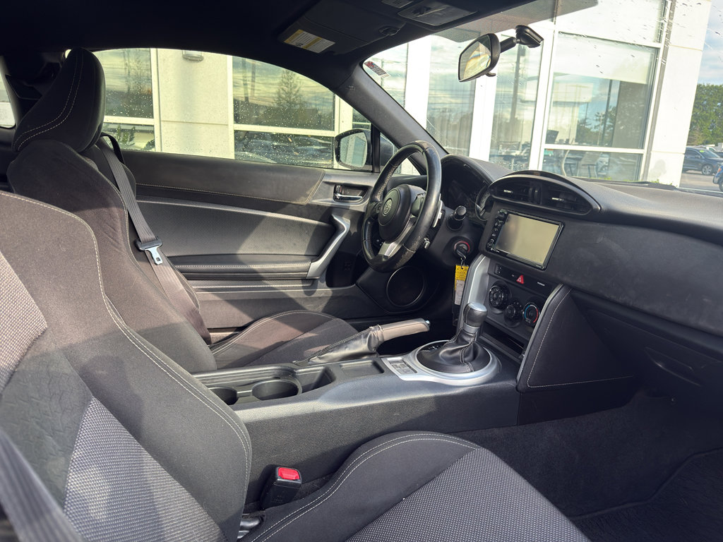 Used 2017 Toyota 86 image 10