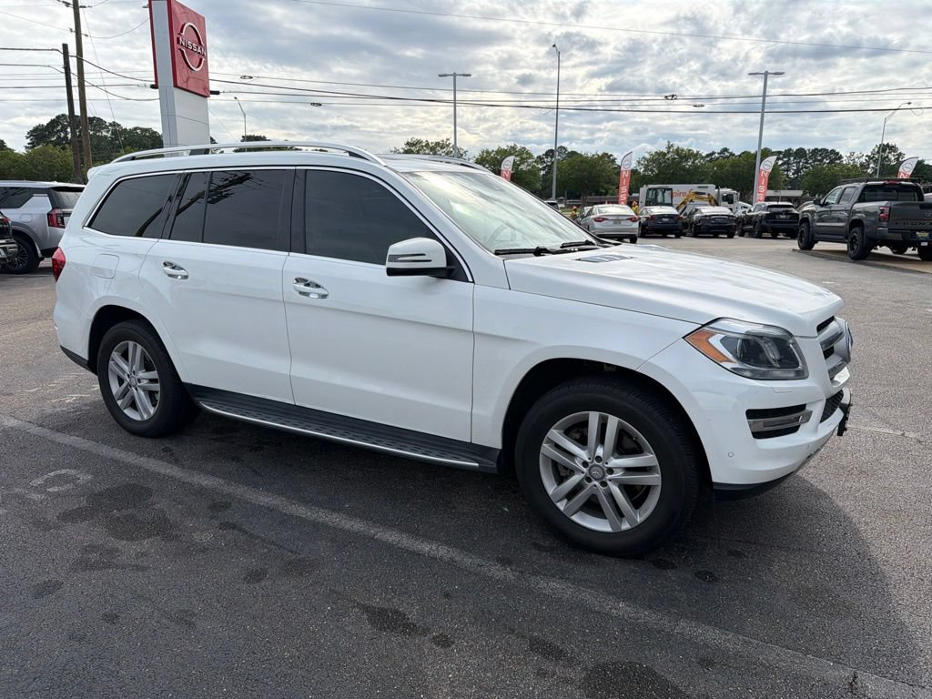 Used 2015 Mercedes-Benz GL 450 4MATIC image 4