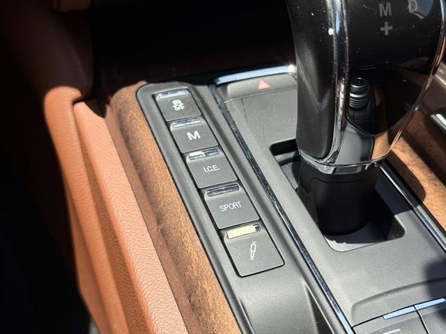 Used 2018 Maserati Quattroporte S GranLusso Q4 AWD/4WD image 25