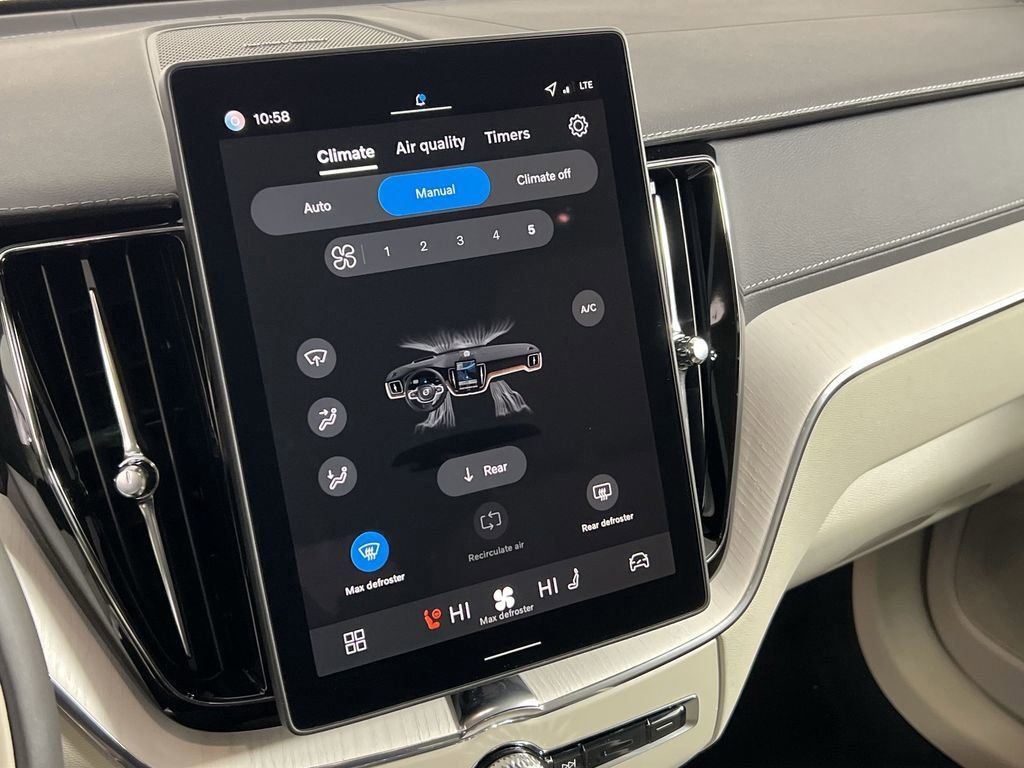 New 2026 Volvo XC60 B5 Ultra w/ Climate Package image 15