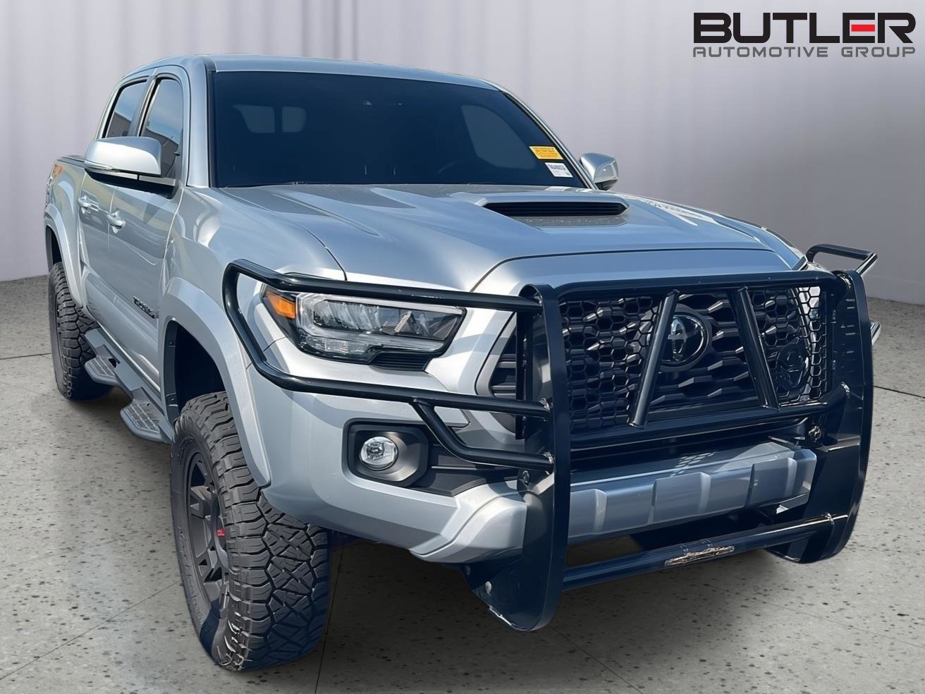 Used 2022 Toyota Tacoma TRD Sport image 5