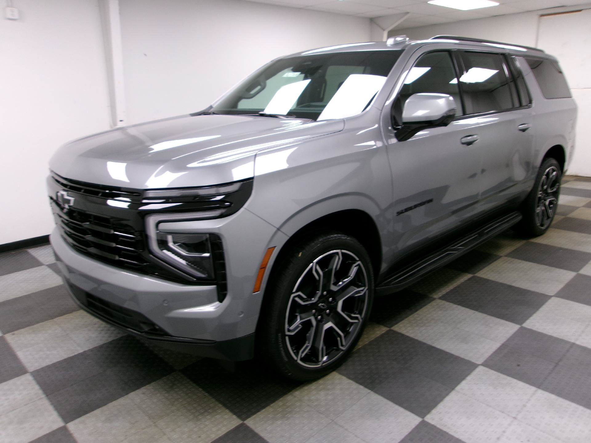 New 2026 Chevrolet Suburban RST w/ Advanced Technology Package AWD/4WD image 1