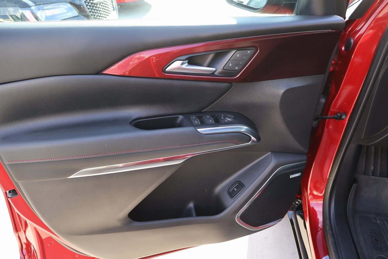 Used 2024 Chevrolet Traverse RS w/ LPO, Floor Liner Package image 23