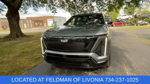 Used 2026 Cadillac Vistiq Sport w/ LPO, Floor Liner Package AWD/4WD image 3