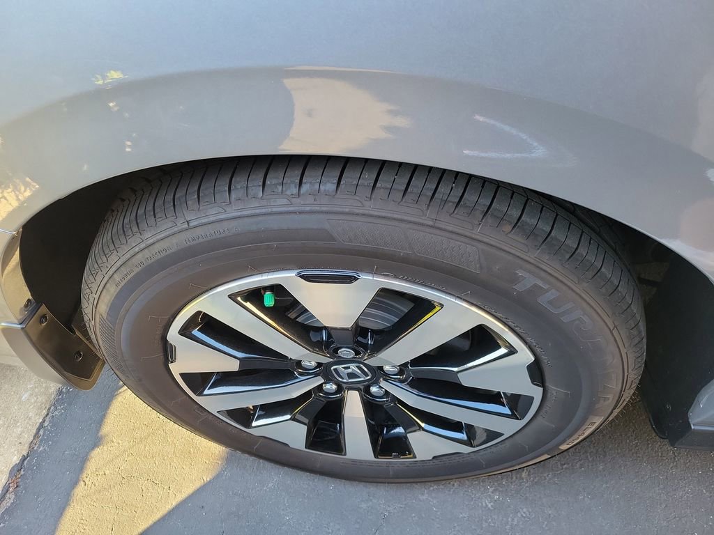 Used 2026 Honda Odyssey EX-L image 12