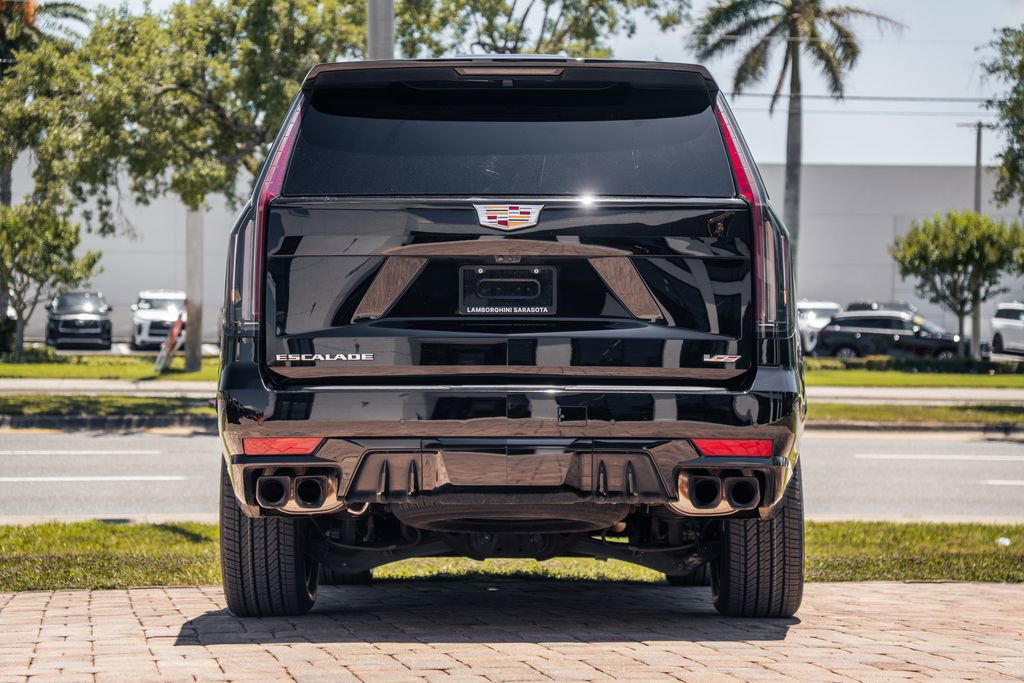 Used 2024 Cadillac Escalade V AWD/4WD image 4