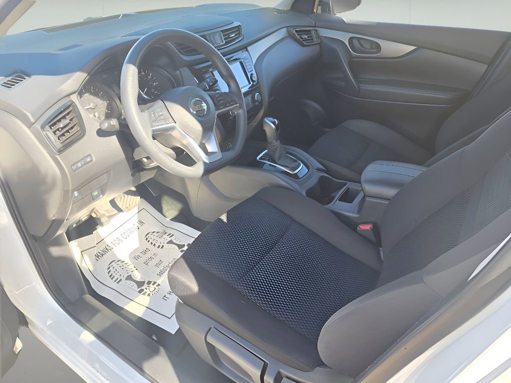 Used 2019 Nissan Rogue Sport S image 23