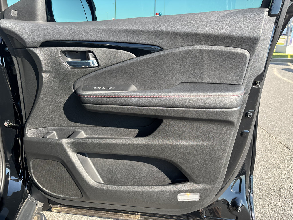 Used 2025 Honda Ridgeline Black Edition image 26