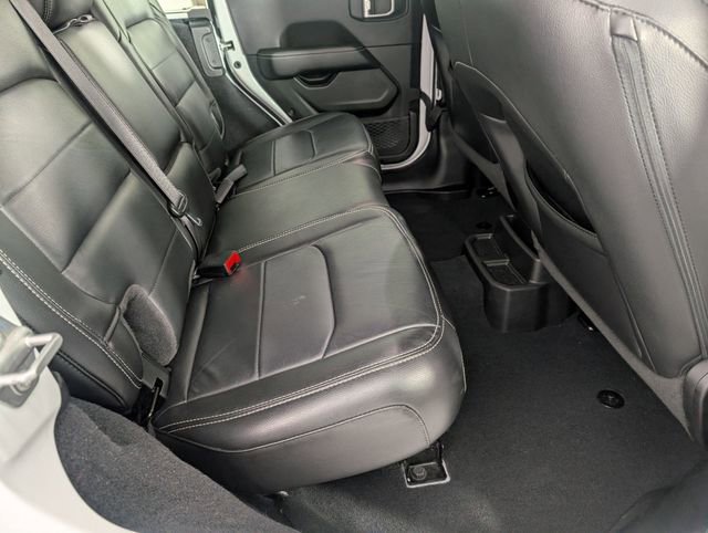 Used 2023 Jeep Wrangler Sahara w/ LED Lighting Group AWD/4WD image 29