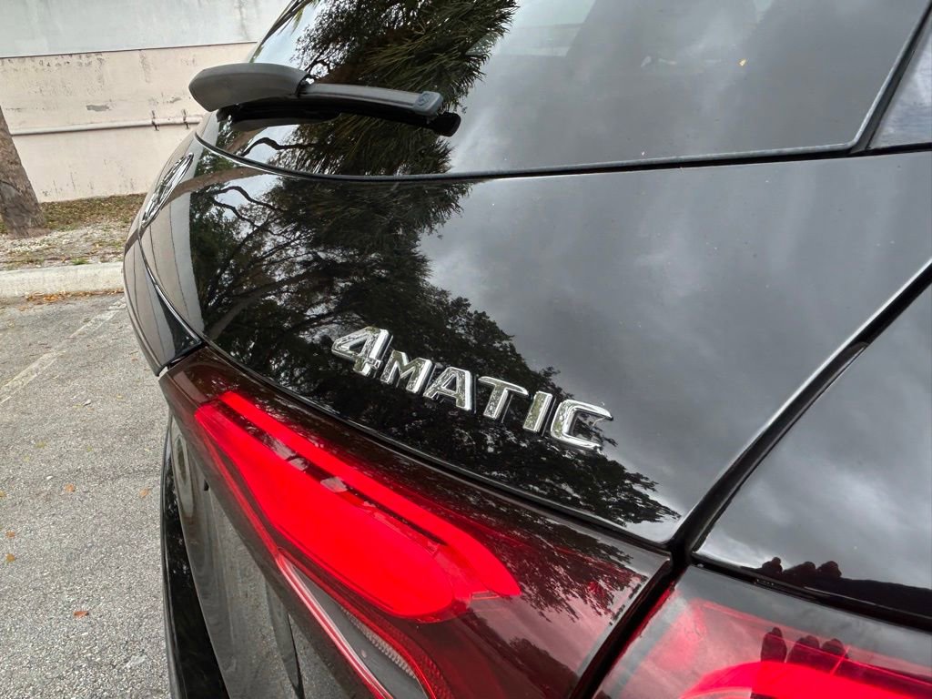 Used 2024 Mercedes-Benz GLC 300 4MATIC image 42