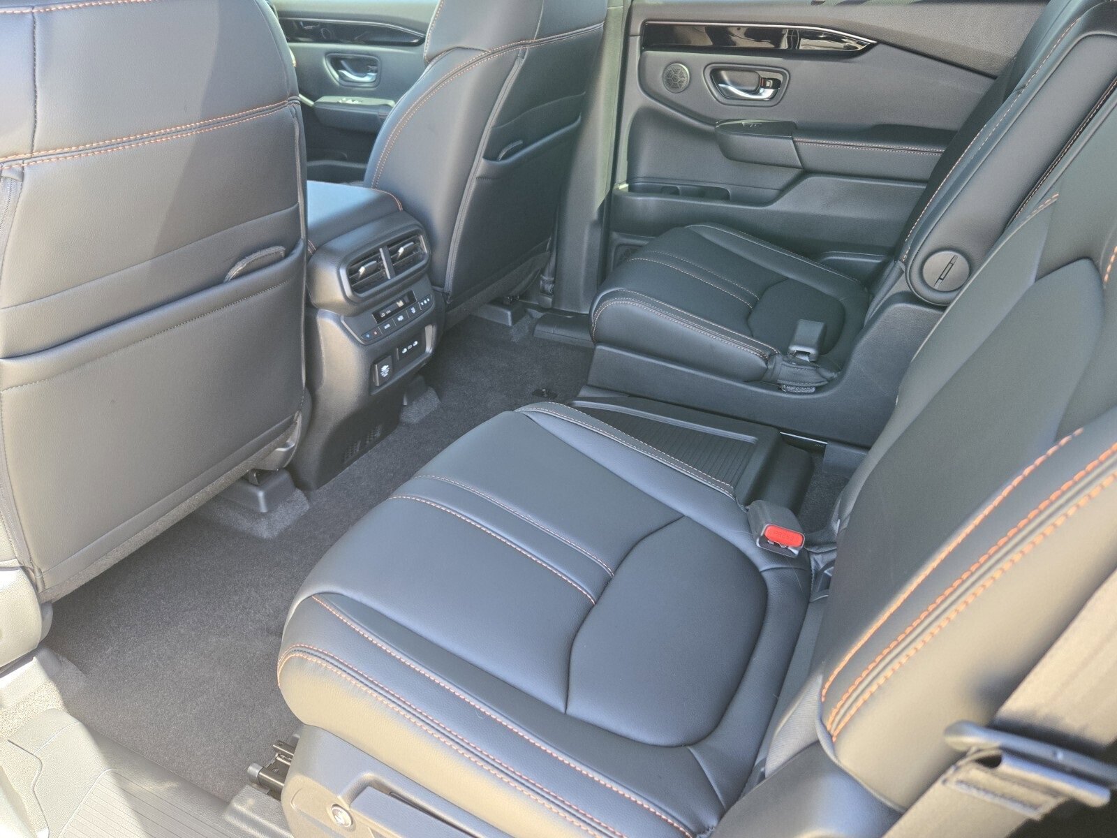 New 2025 Honda Pilot TrailSport image 16