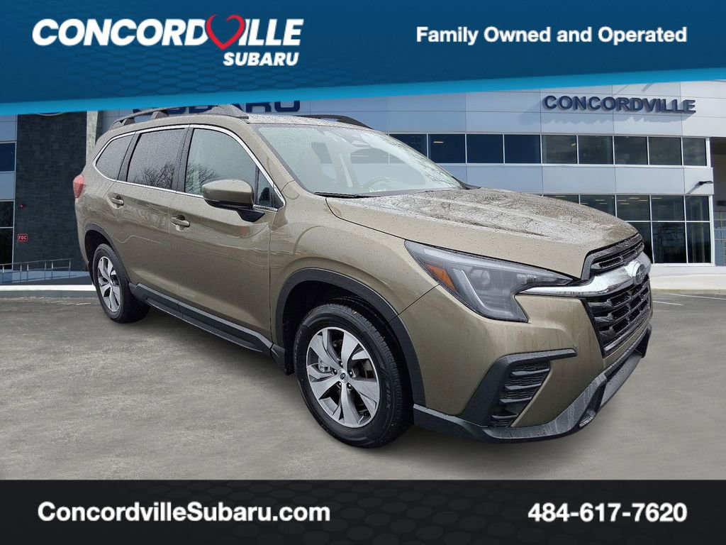 Certified 2025 Subaru Ascent Premium image 1