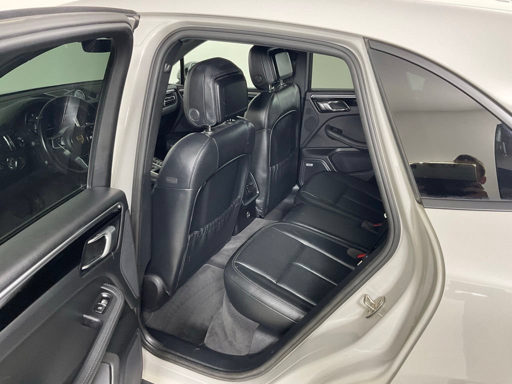Used 2021 Porsche Macan AWD/4WD image 13
