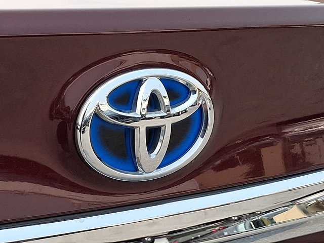 Used 2016 Toyota Avalon Limited w/ Toyota Safety Sense Package FWD image 29
