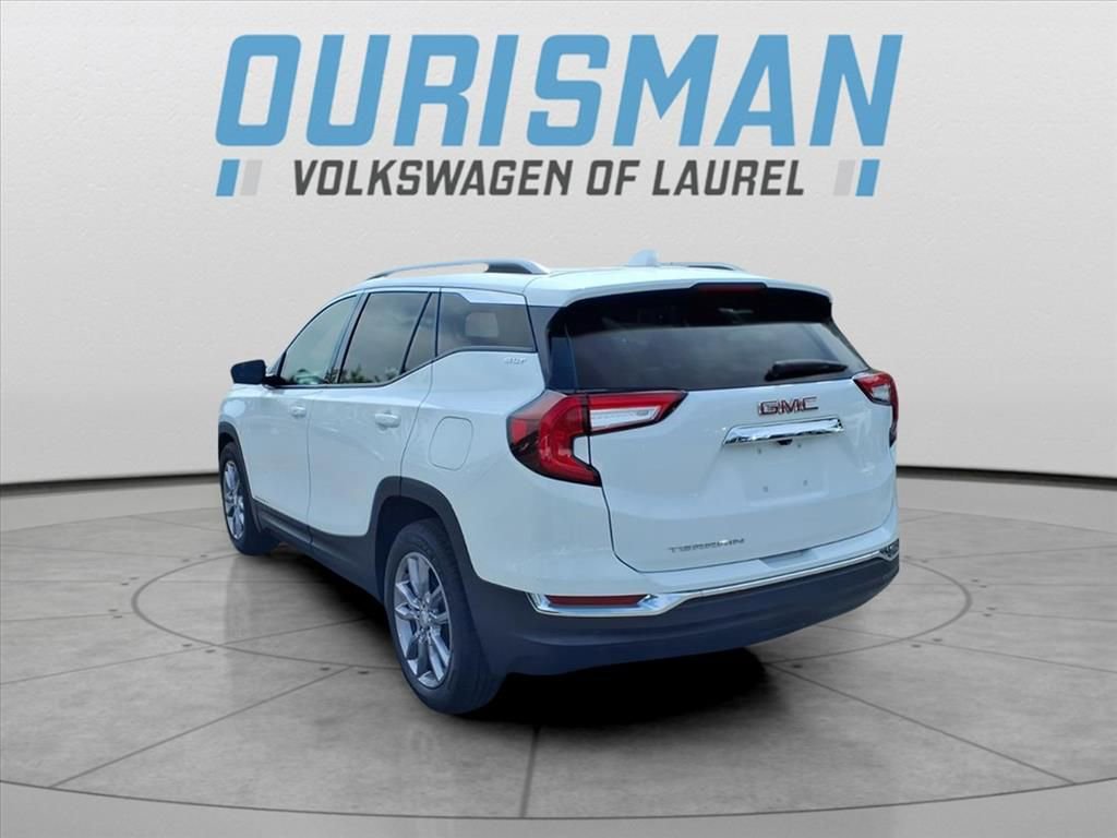 Used 2024 GMC Terrain SLT image 5
