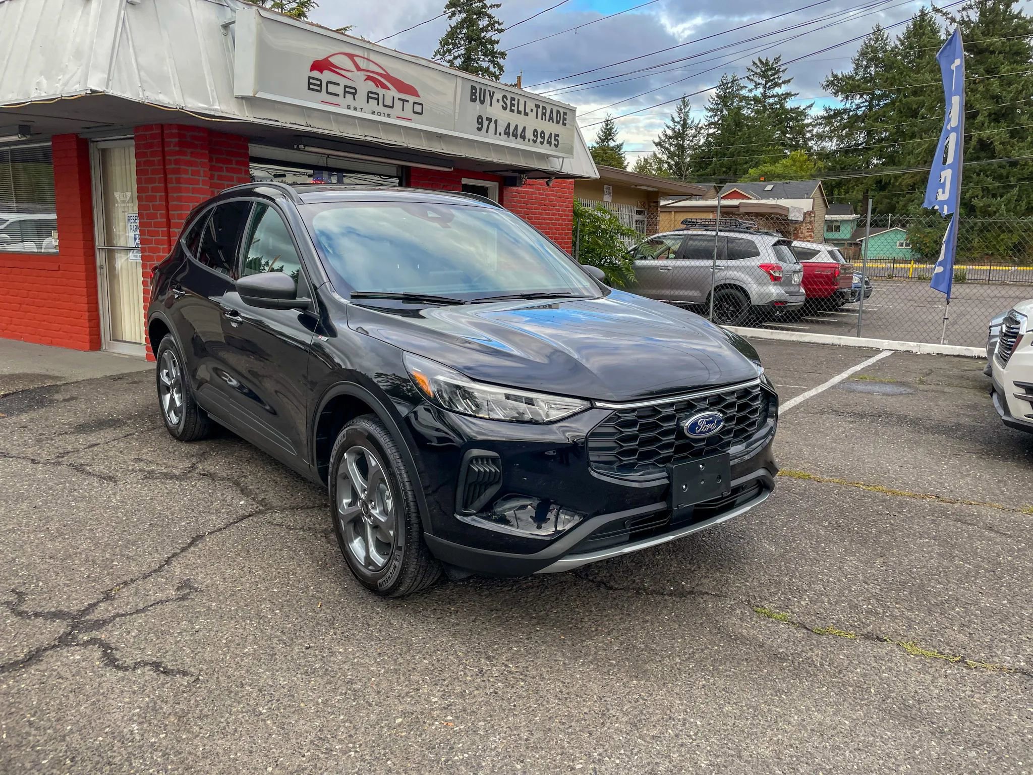 Used 2025 Ford Escape ST-Line AWD/4WD image 3