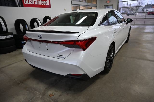 Used 2020 Toyota Avalon XSE w/ All Weather Liner Package image 6