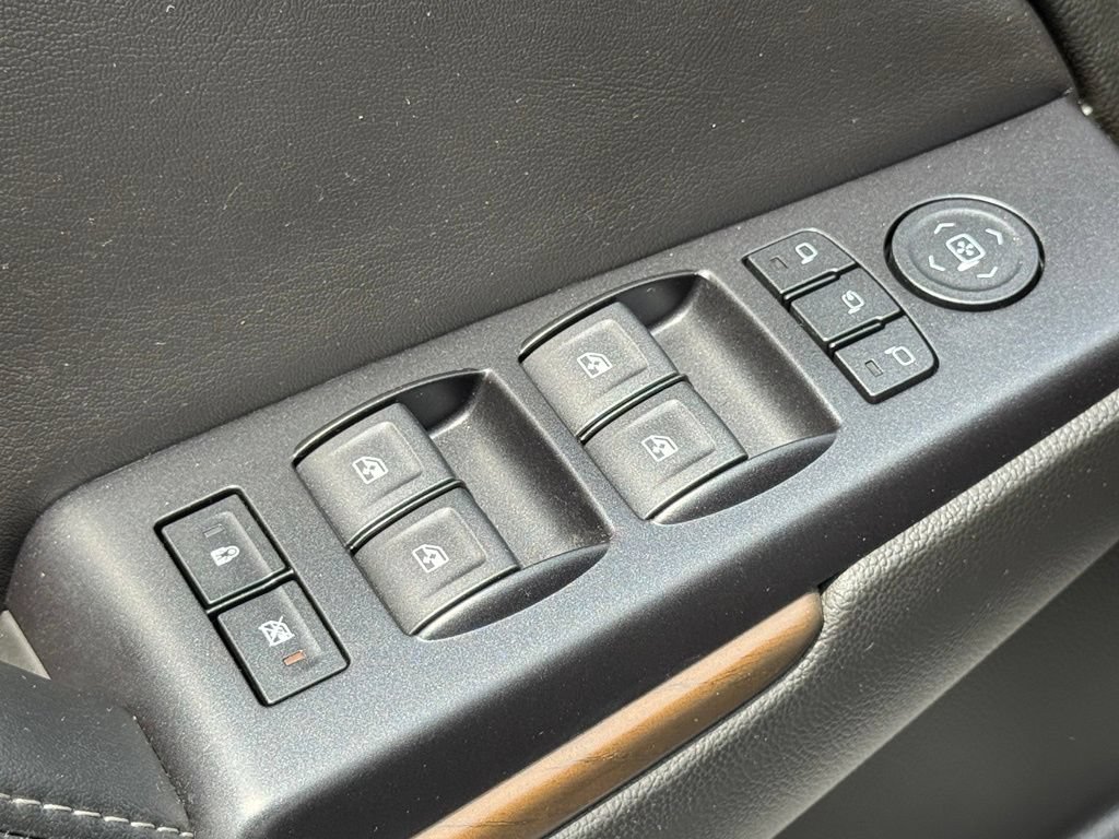 Used 2018 GMC Yukon Denali w/ Open Road Package AWD/4WD image 20