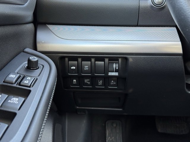 Used 2017 Subaru Legacy 2.5i Premium image 32