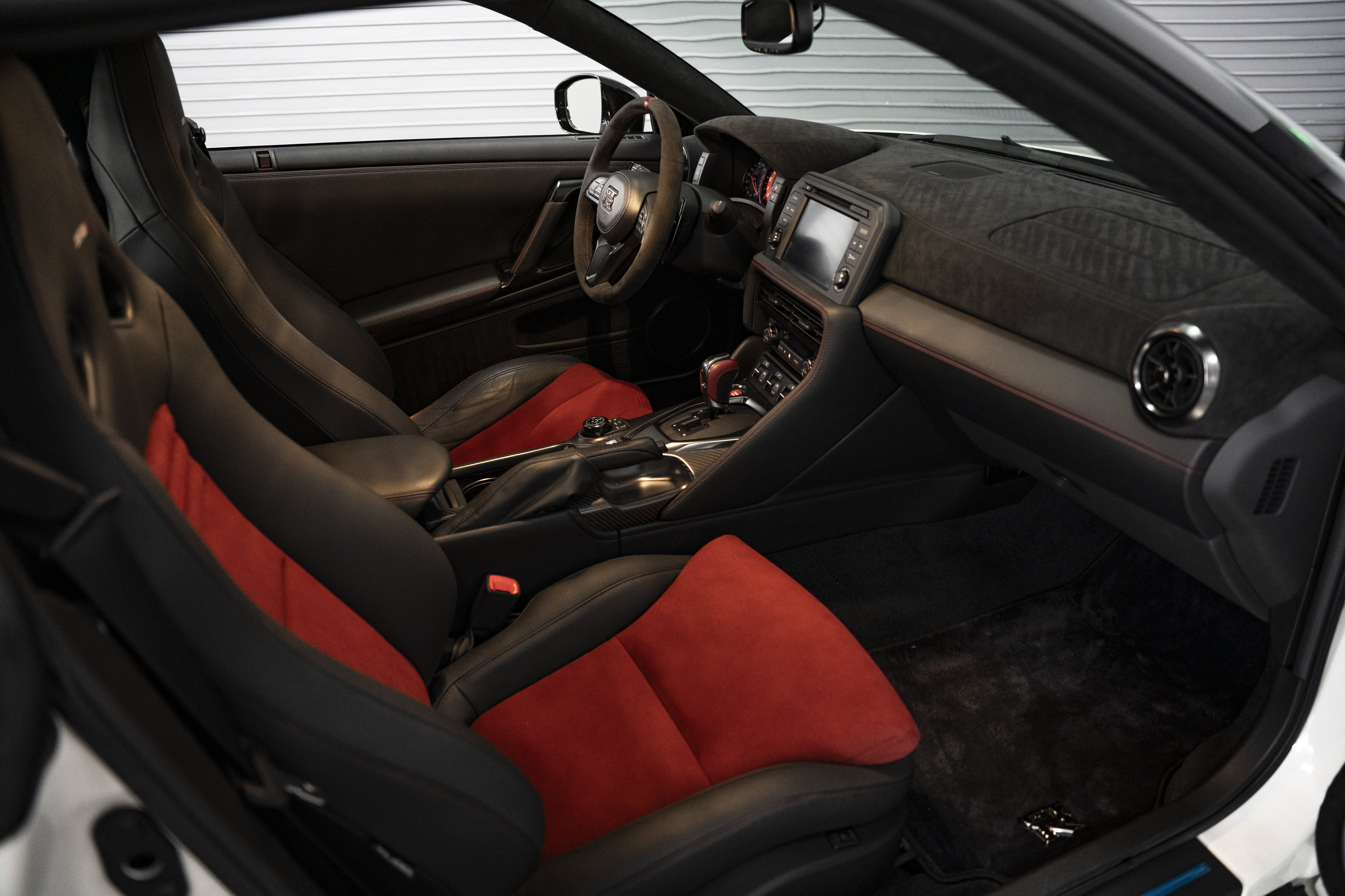 Used 2024 Nissan GT-R NISMO w/ Floor Mat Package AWD/4WD image 44