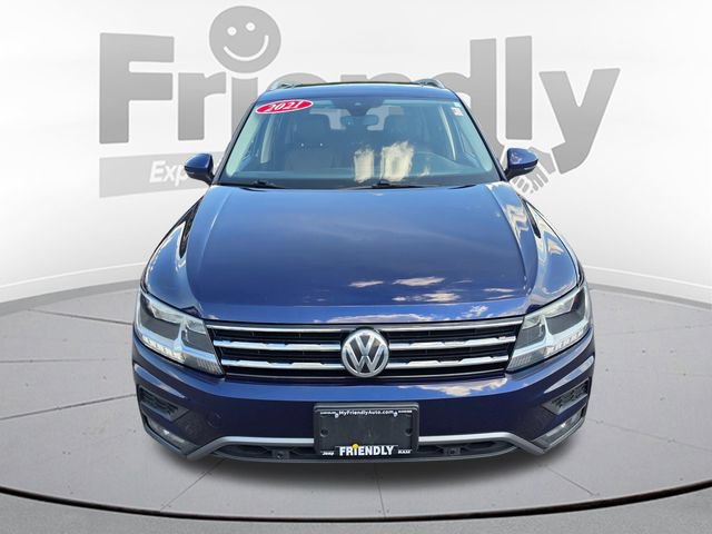 Used 2021 Volkswagen Tiguan SEL AWD/4WD image 2