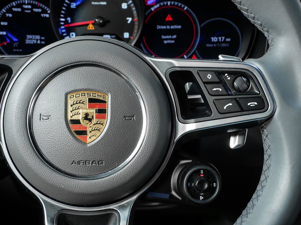Certified 2023 Porsche Cayenne Coupe image 11
